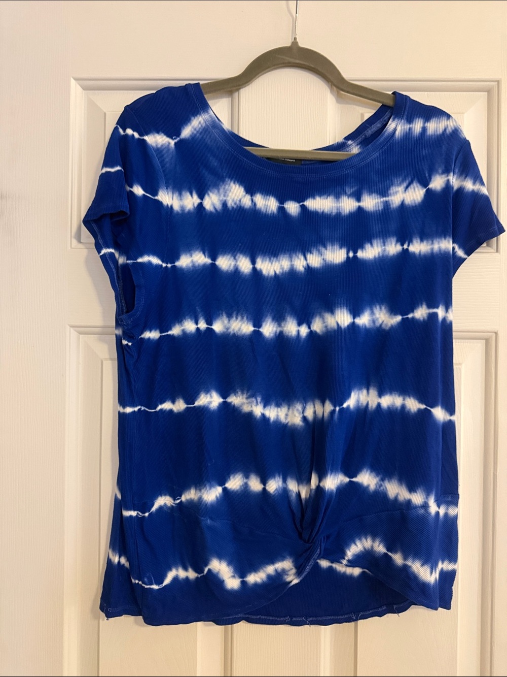 INC International Concepts Blue and White Tie-Dye Knot Front Short Sleeve Top